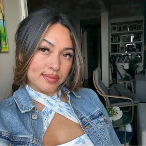 Meet your Posher, Alexandra